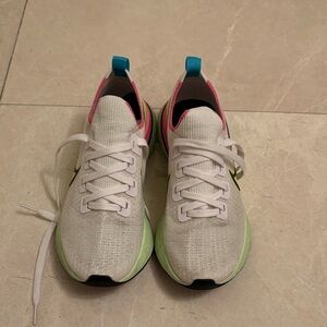 Nike White and Green Women's Sneakers